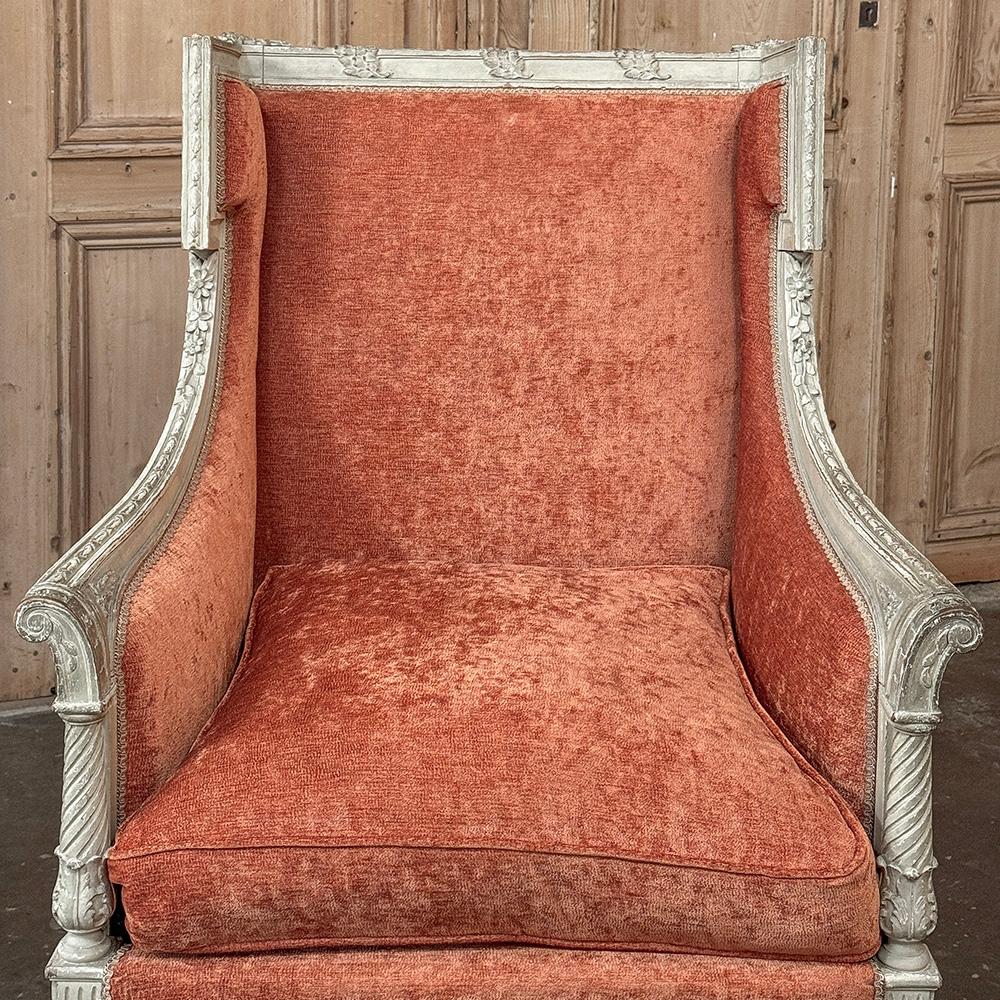 Mohair Paire de Bergeres ~ Fauteuils peints Louis XVI du 19ème siècle français en vente