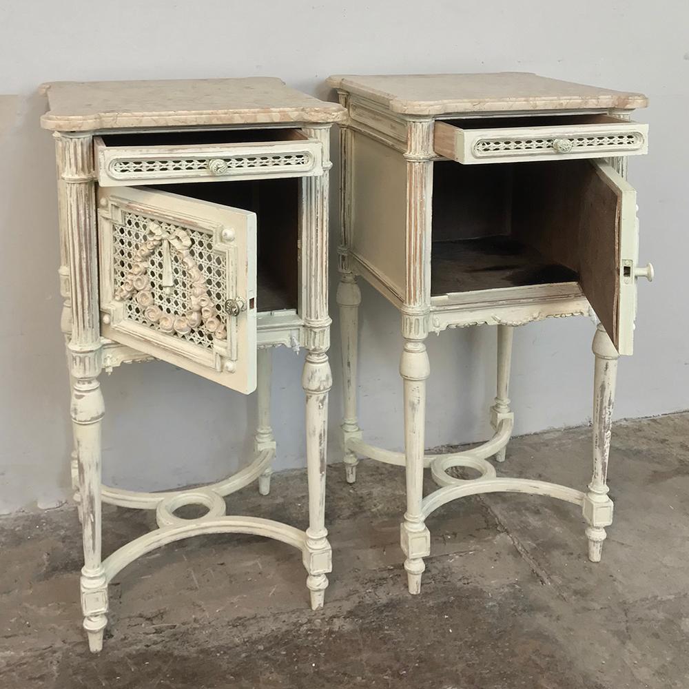 Hand-Carved Pair of 19th Century French Louis XVI Painted Marble-Top Nightstands