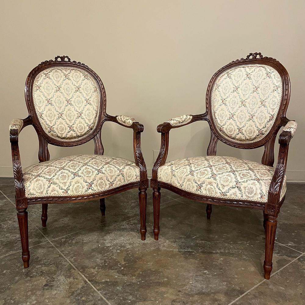 Hand-Carved Pair 19th Century French Louis XVI Walnut Armchairs ~ Fauteuils For Sale