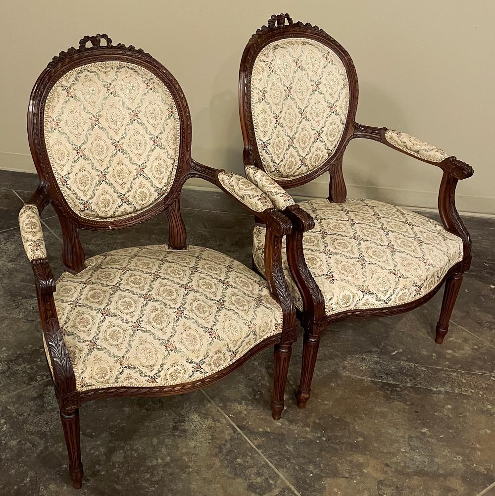 Pair 19th Century French Louis XVI Walnut Armchairs ~ Fauteuils For Sale 4