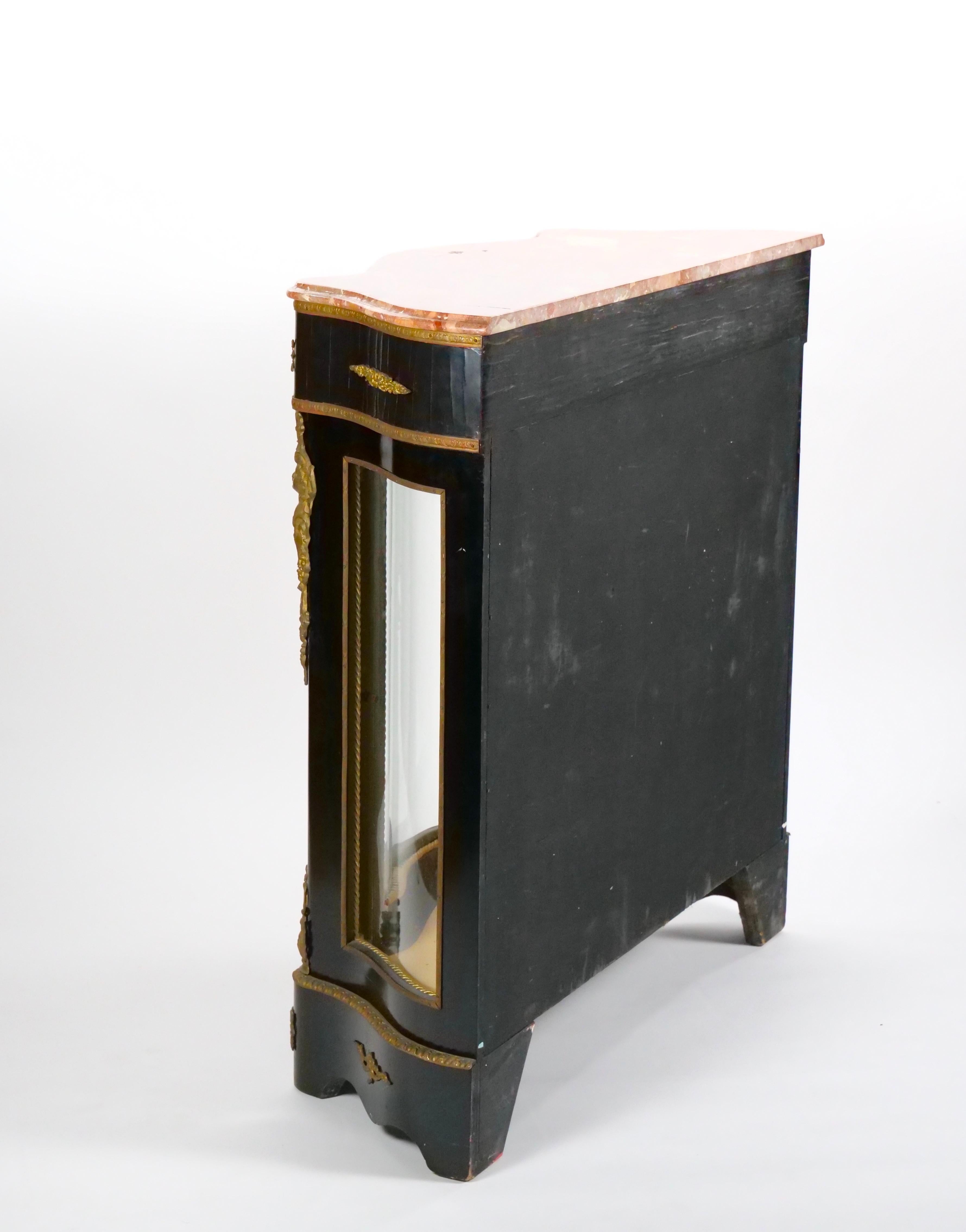Paire de meubles d'appoint du XIXe siècle en marqueterie de Boulle Napoléon III ébonisée  en vente 12