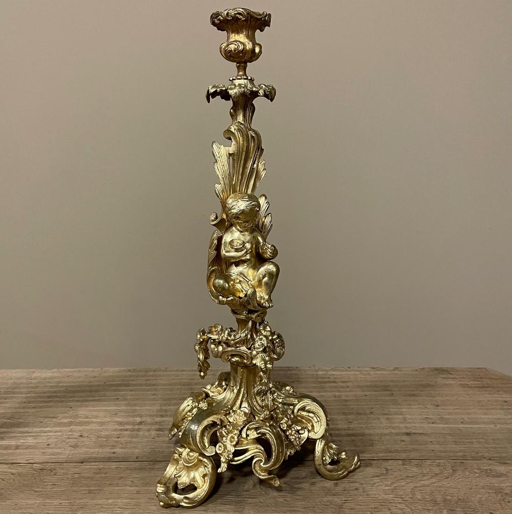 Pair 19th Century French Napoleon III Period Bronze D'Or Rococo Candlesticks In Good Condition For Sale In Dallas, TX
