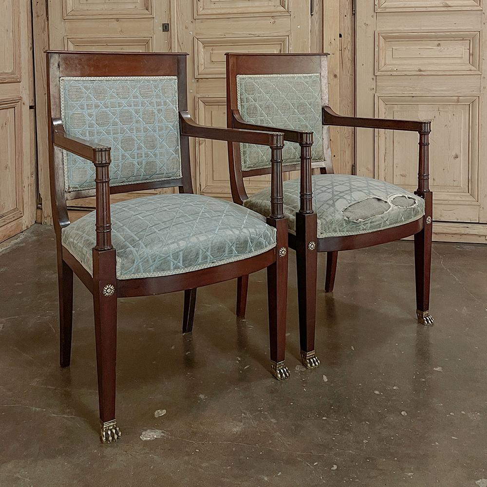 Paire de fauteuils en acajou d'époque Napoléon III du 19ème siècle français Bon état - En vente à Dallas, TX