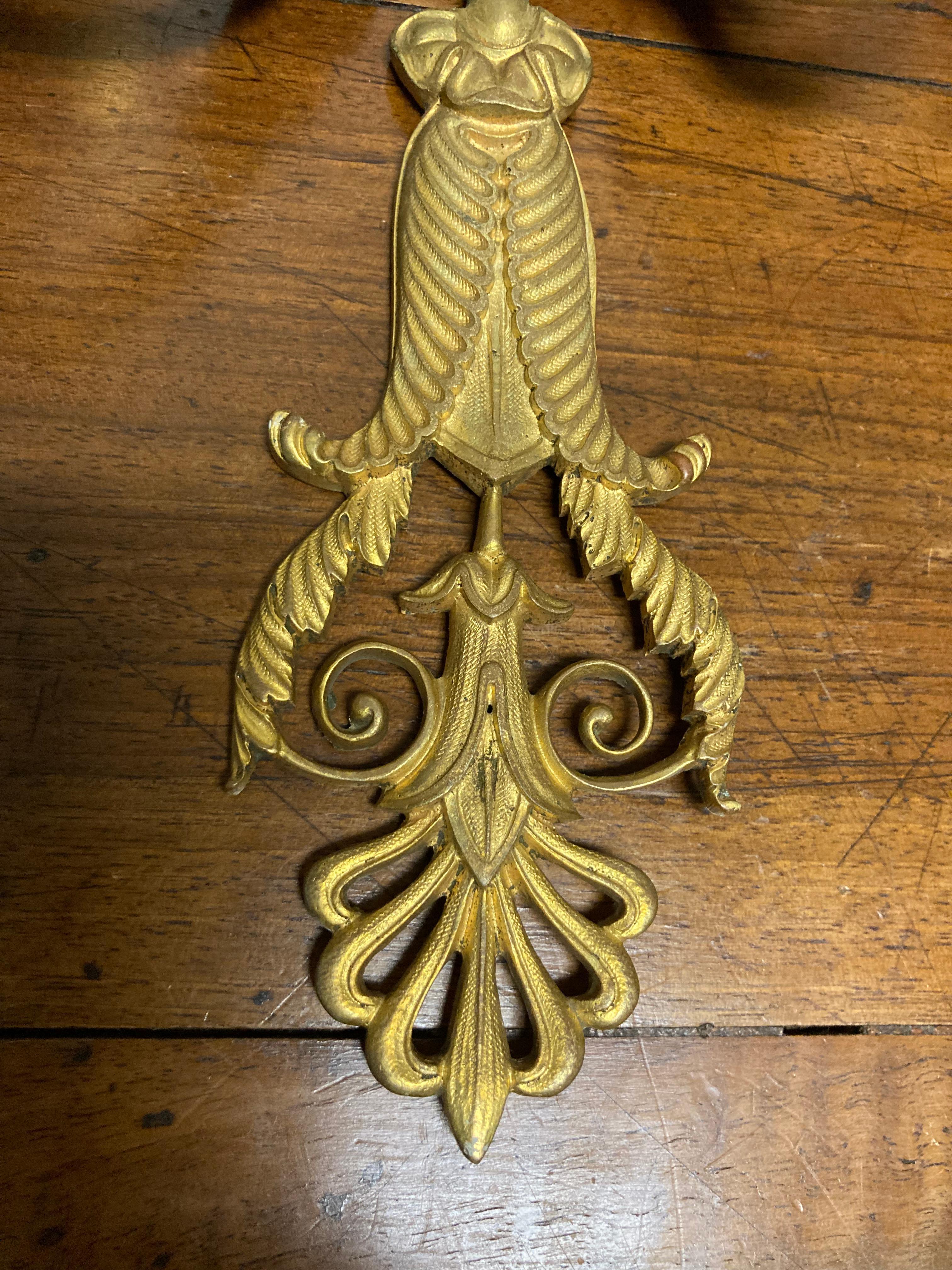 Pair 19th Century French Neoclassical Gilt Bronze Wall Sconces For Sale 7