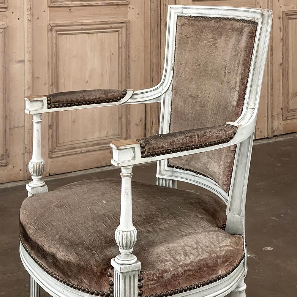 Pair 19th Century French Neoclassical Louis XVI Painted Armchairs For Sale 4