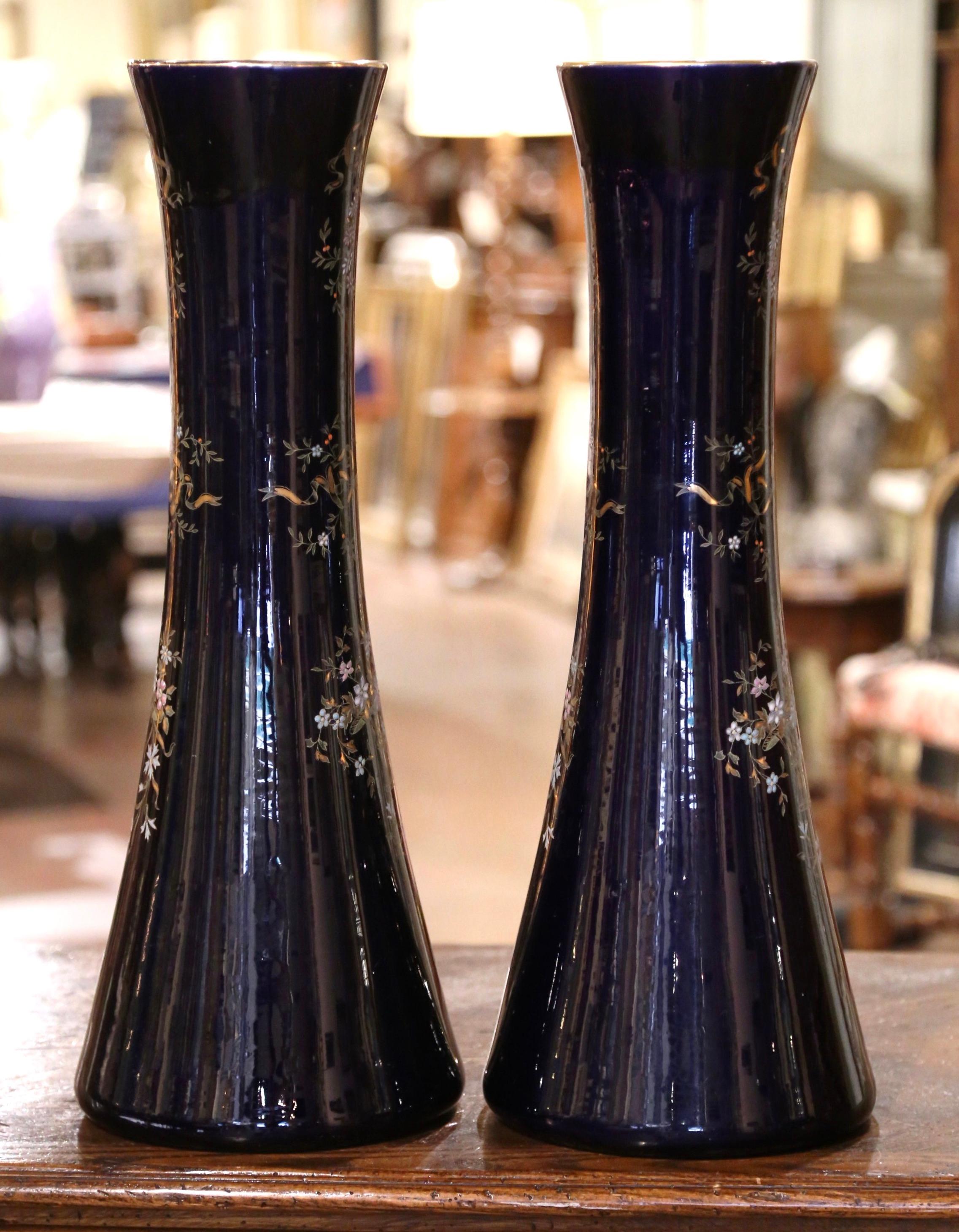 Pair 19th Century French Neoclassical Painted and Gilt Porcelain Trumpet Vases For Sale 8