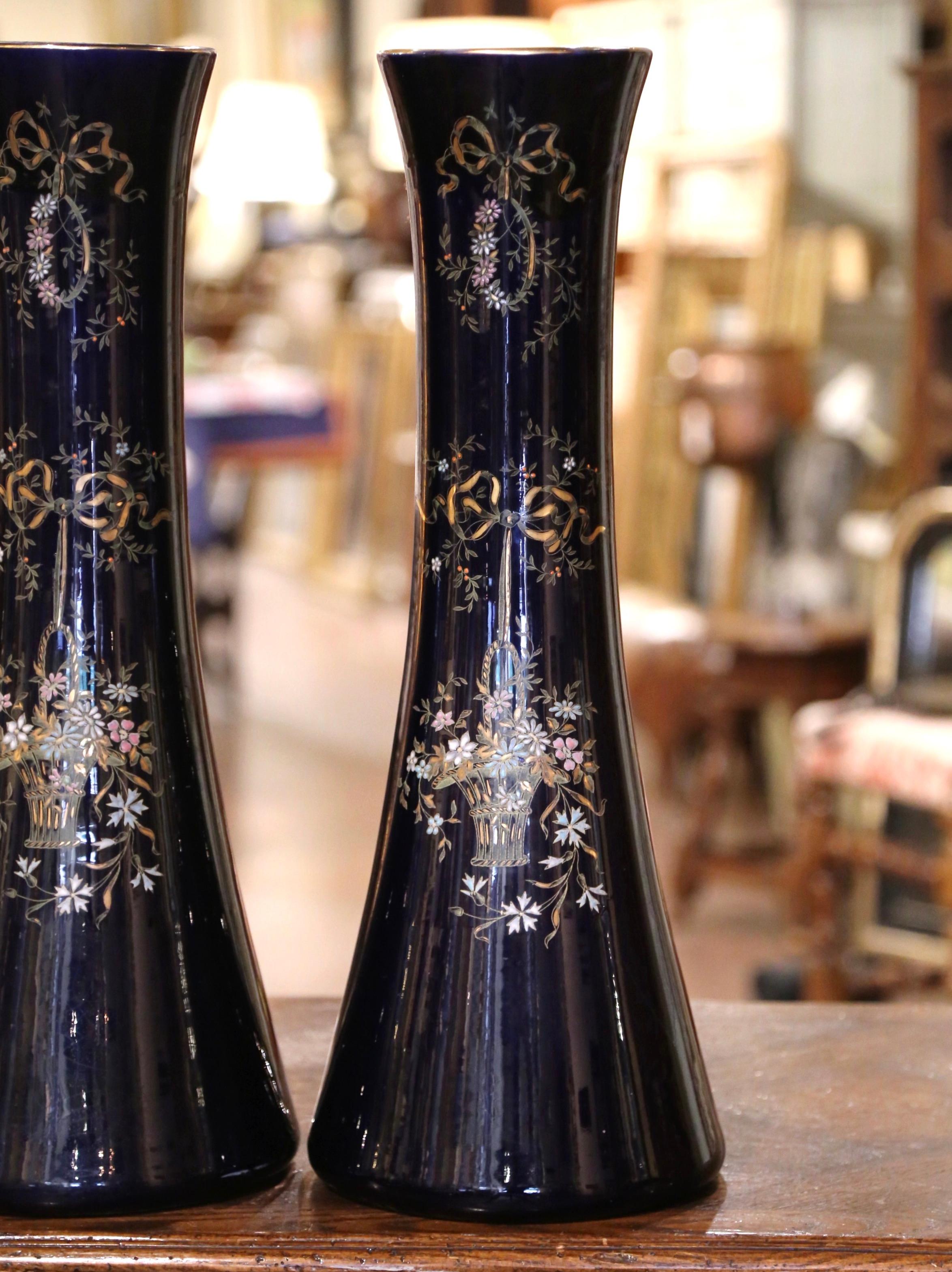 Pair 19th Century French Neoclassical Painted and Gilt Porcelain Trumpet Vases For Sale 1