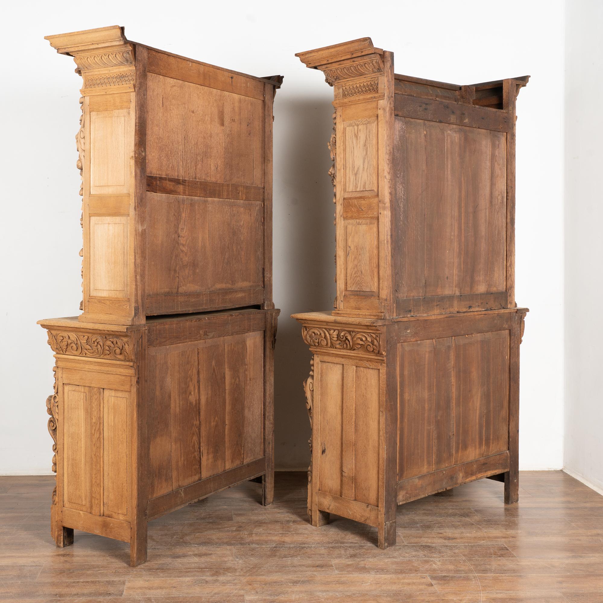 Coppia di librerie francesi del XIX secolo in Oak con ripiani regolabili in vendita 7