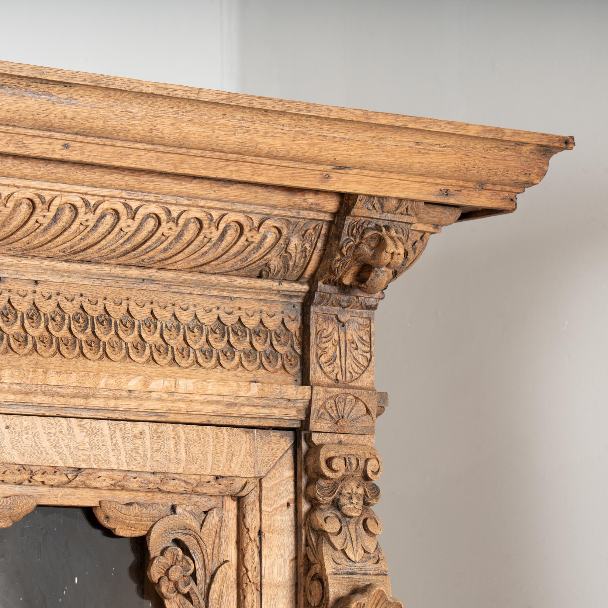 Coppia di librerie francesi del XIX secolo in Oak con ripiani regolabili In condizioni buone in vendita a Round Top, TX