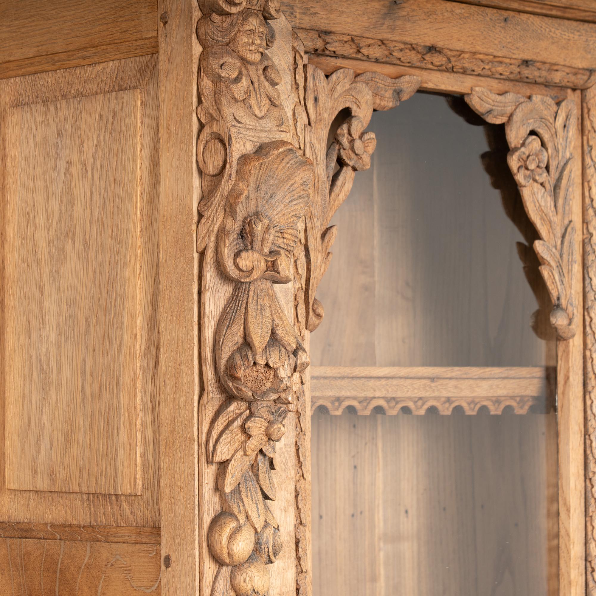 Vetro Coppia di librerie francesi del XIX secolo in Oak con ripiani regolabili in vendita