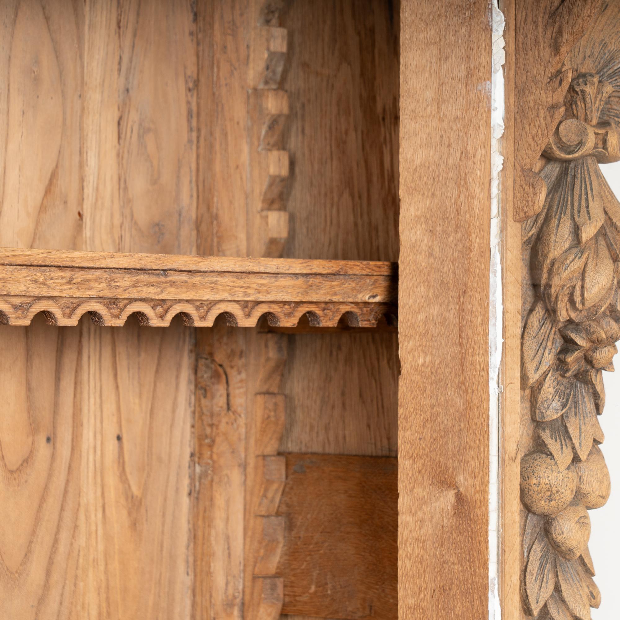 Coppia di librerie francesi del XIX secolo in Oak con ripiani regolabili in vendita 1