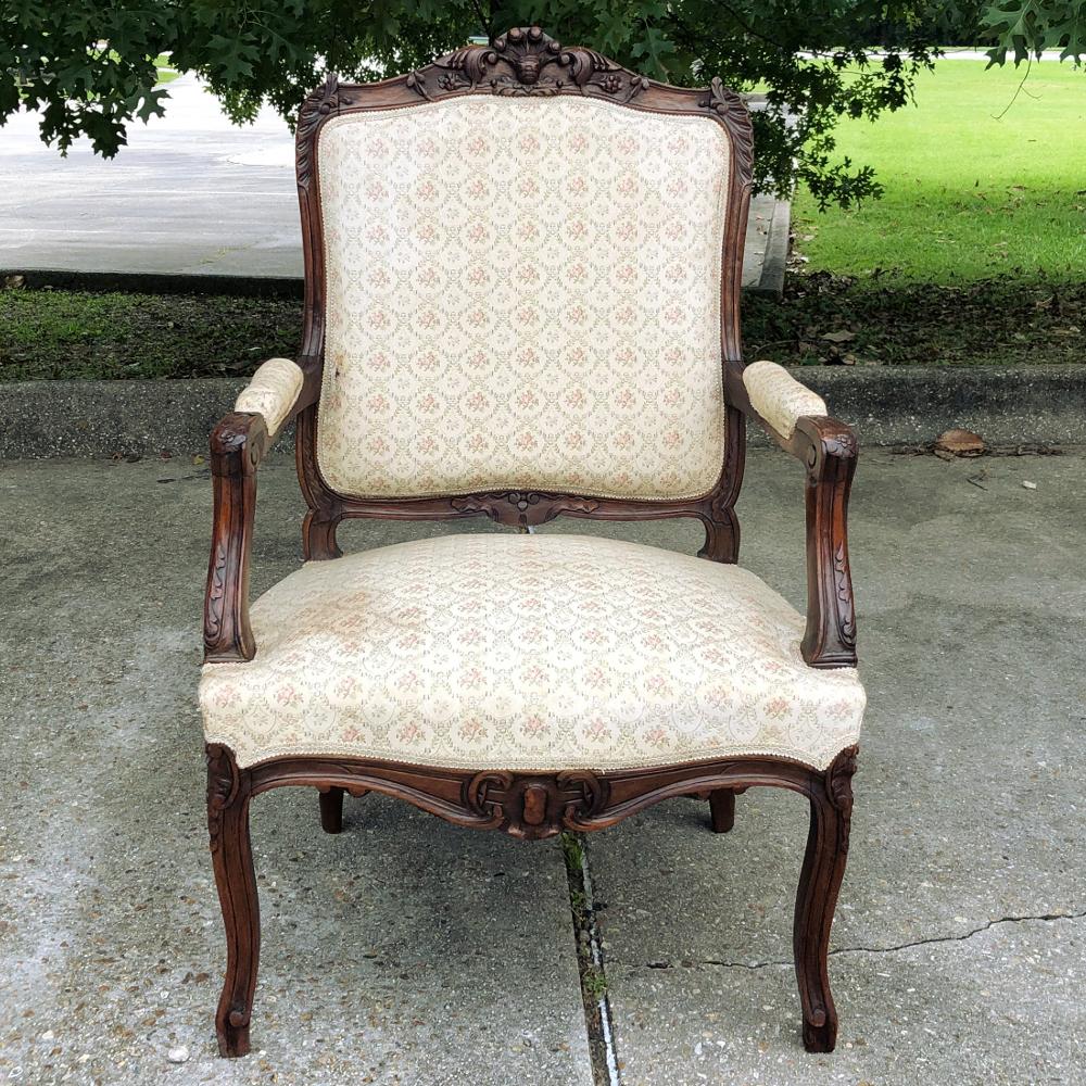 Pair 19th Century French Regence Walnut Armchairs, Fauteuils For Sale 7