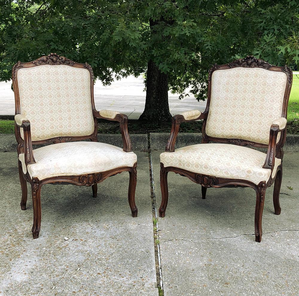 Pair 19th Century French Regence Walnut Armchairs, Fauteuils In Good Condition For Sale In Dallas, TX