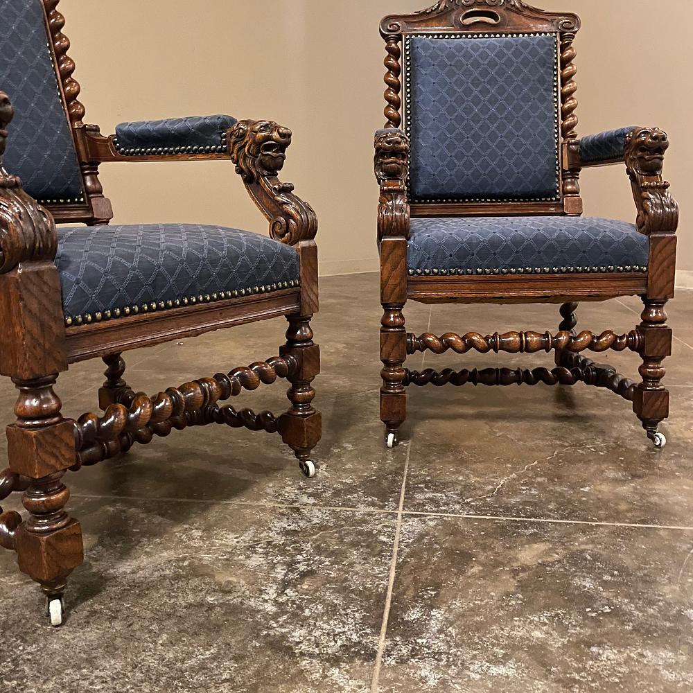 Paire de fauteuils à torsion d'orge French Renaissance du 19ème siècle ~ Fauteuils en vente 9