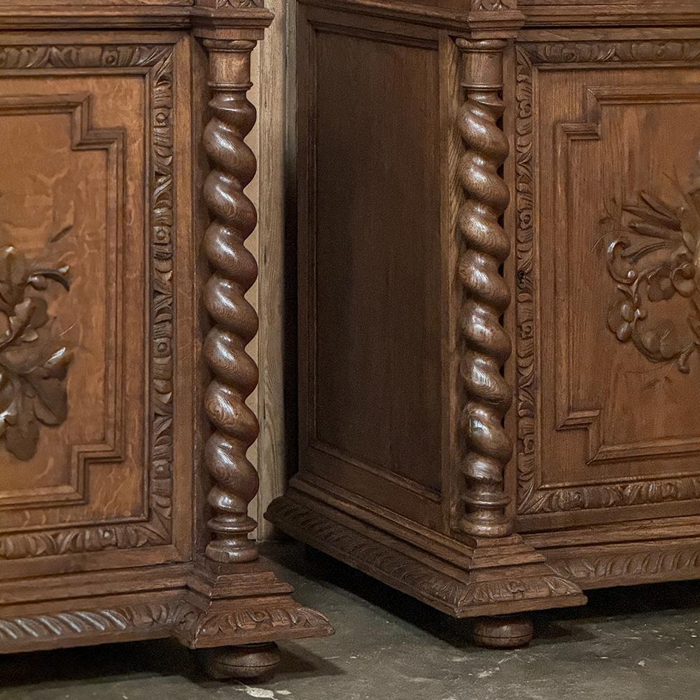 Pair 19th Century French Renaissance Carved Bookcases For Sale 12