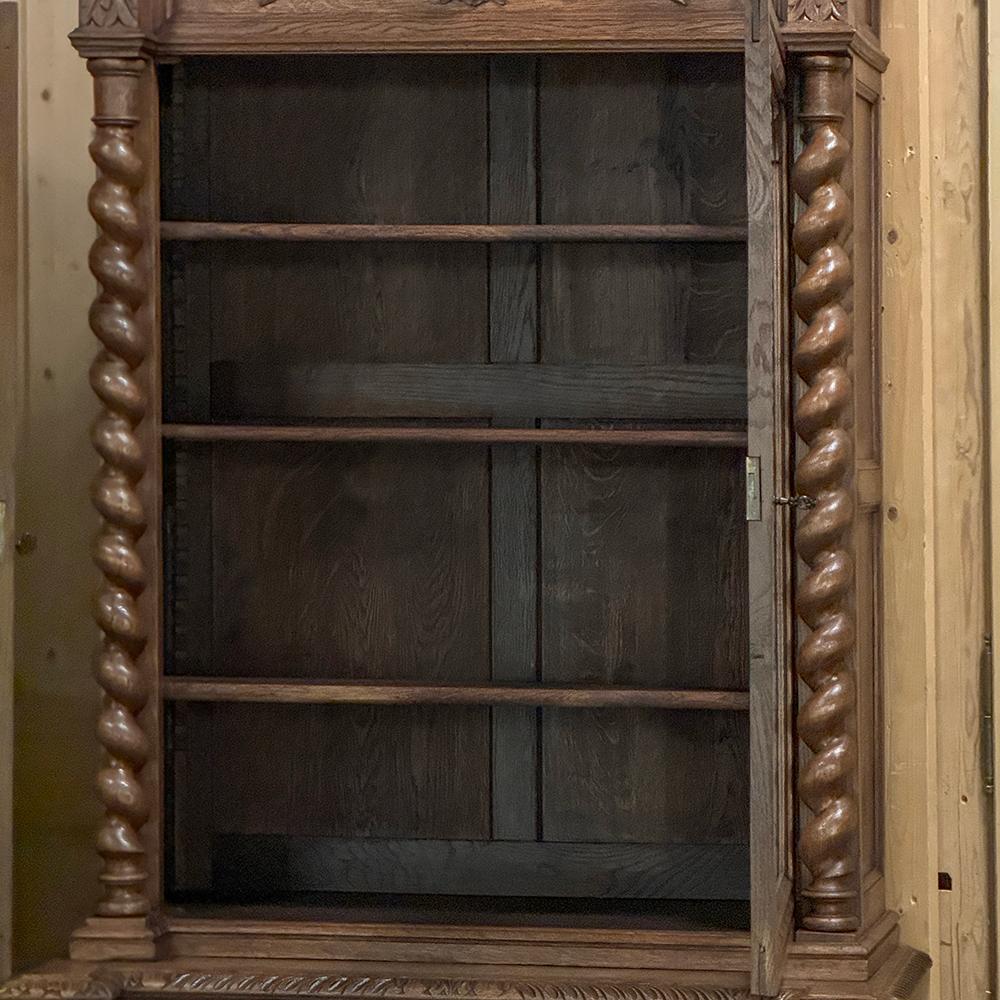 Pair 19th Century French Renaissance Carved Bookcases For Sale 2