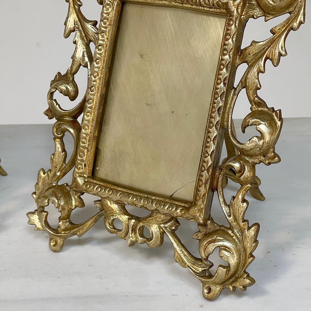 Pair 19th Century French Rococo Louis XV Cast Bronze Picture Frames For Sale 2