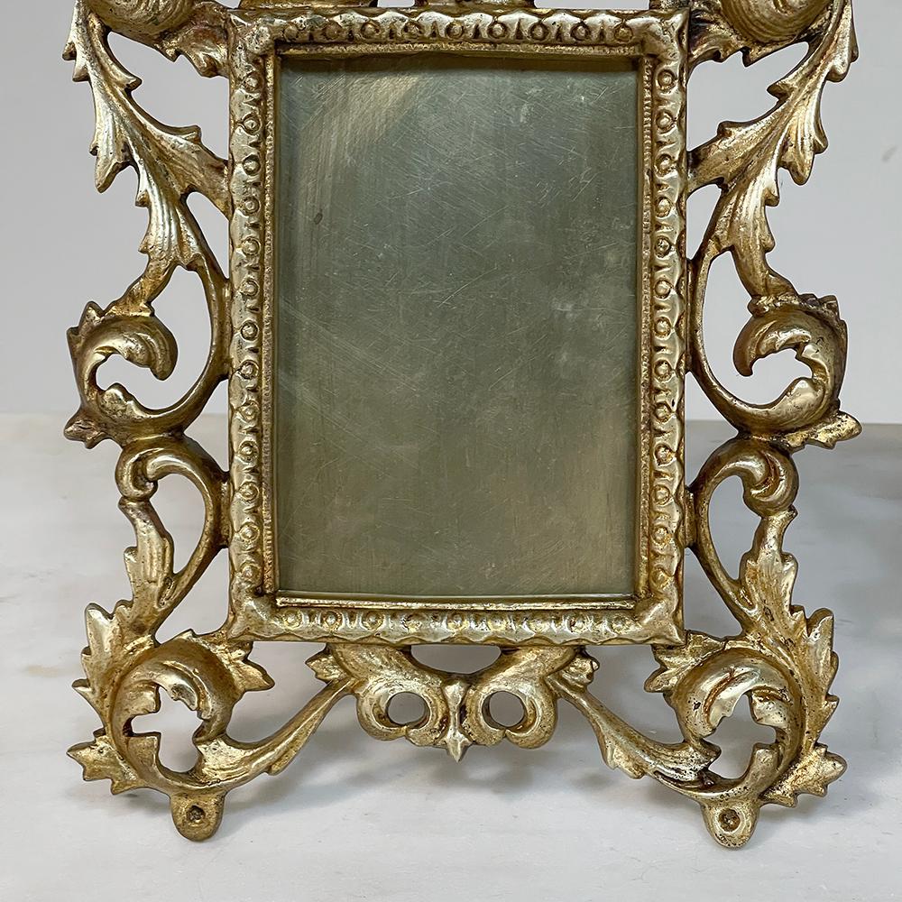 Pair 19th Century French Rococo Louis XV Cast Bronze Picture Frames For Sale 4