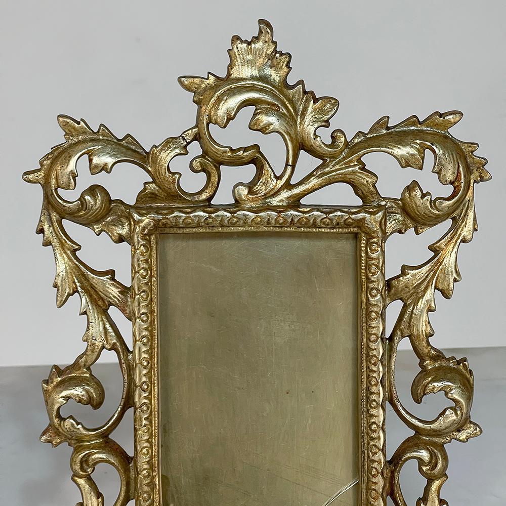 Pair 19th Century French Rococo Louis XV Cast Bronze Picture Frames For Sale 5
