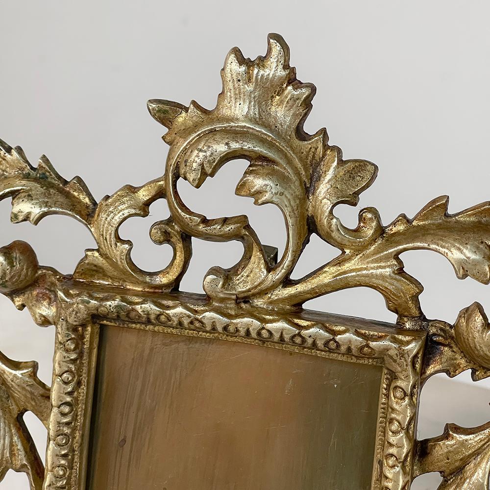 Pair 19th Century French Rococo Louis XV Cast Bronze Picture Frames For Sale 7