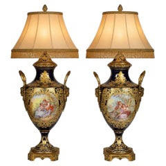 Coppia di lampade in porcellana in stile Sèvres francese del XIX secolo.