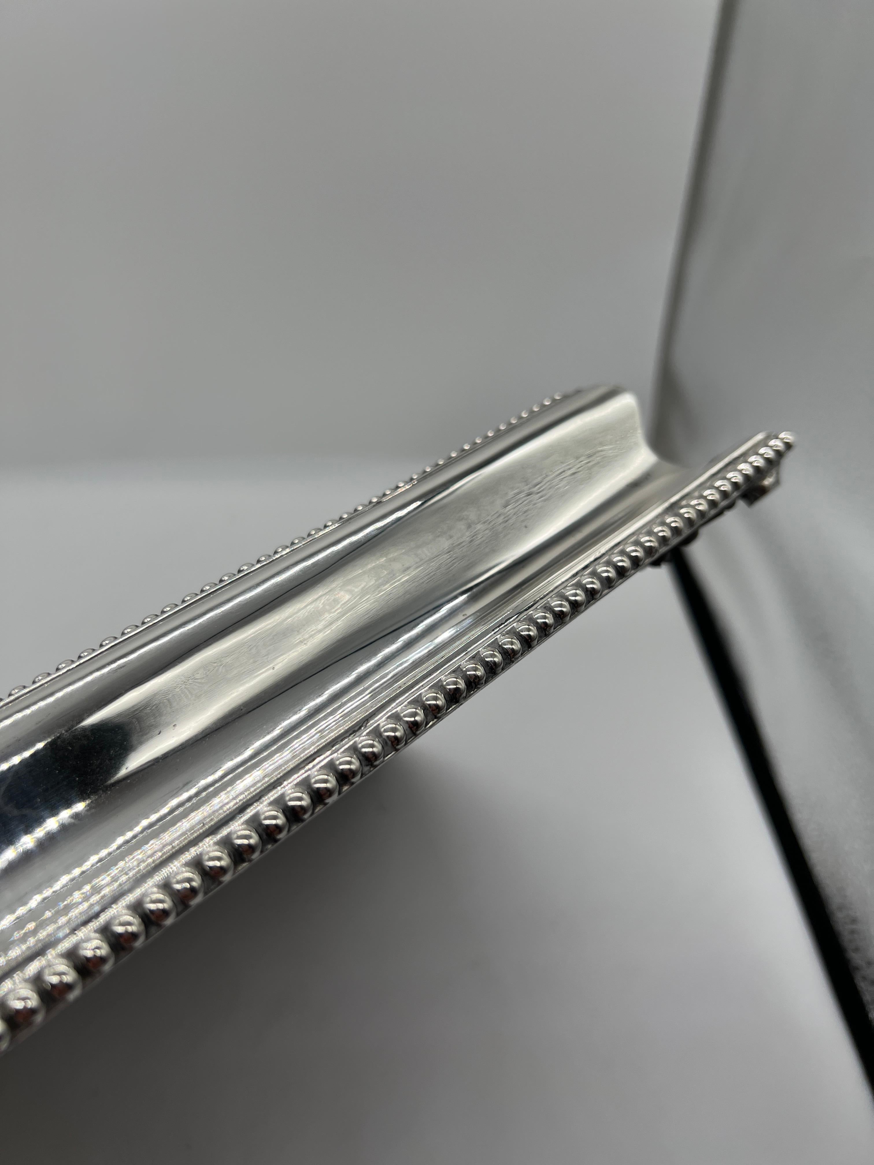 Paire de plateaux carrés à miroir en argent et en acajou du XIXe siècle Bon état - En vente à Atlanta, GA