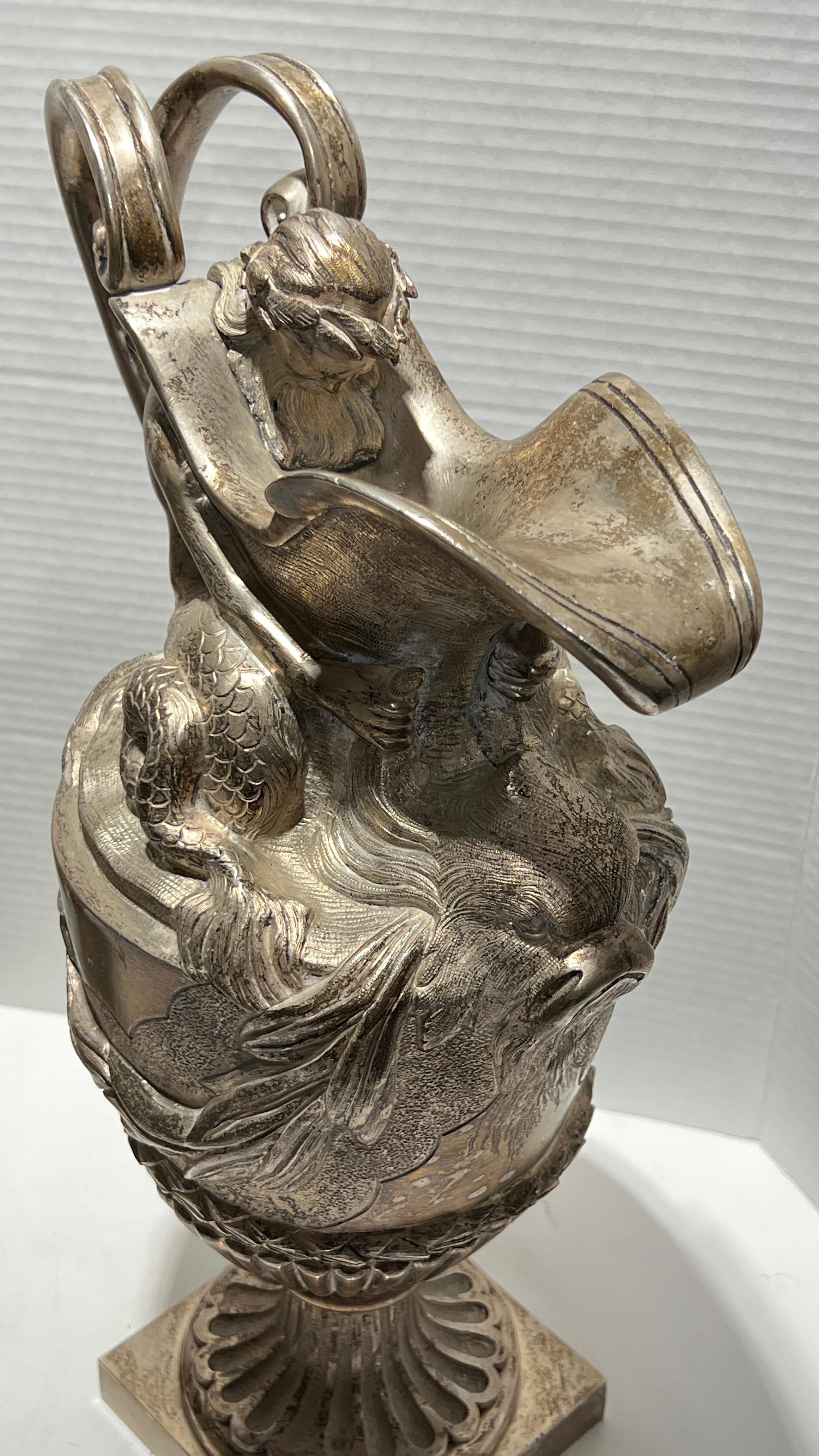 Paar französische Vasen in Kandelaberform aus versilberter Bronze im Louis-XVI-Stil des 19. Jahrhunderts im Angebot 10