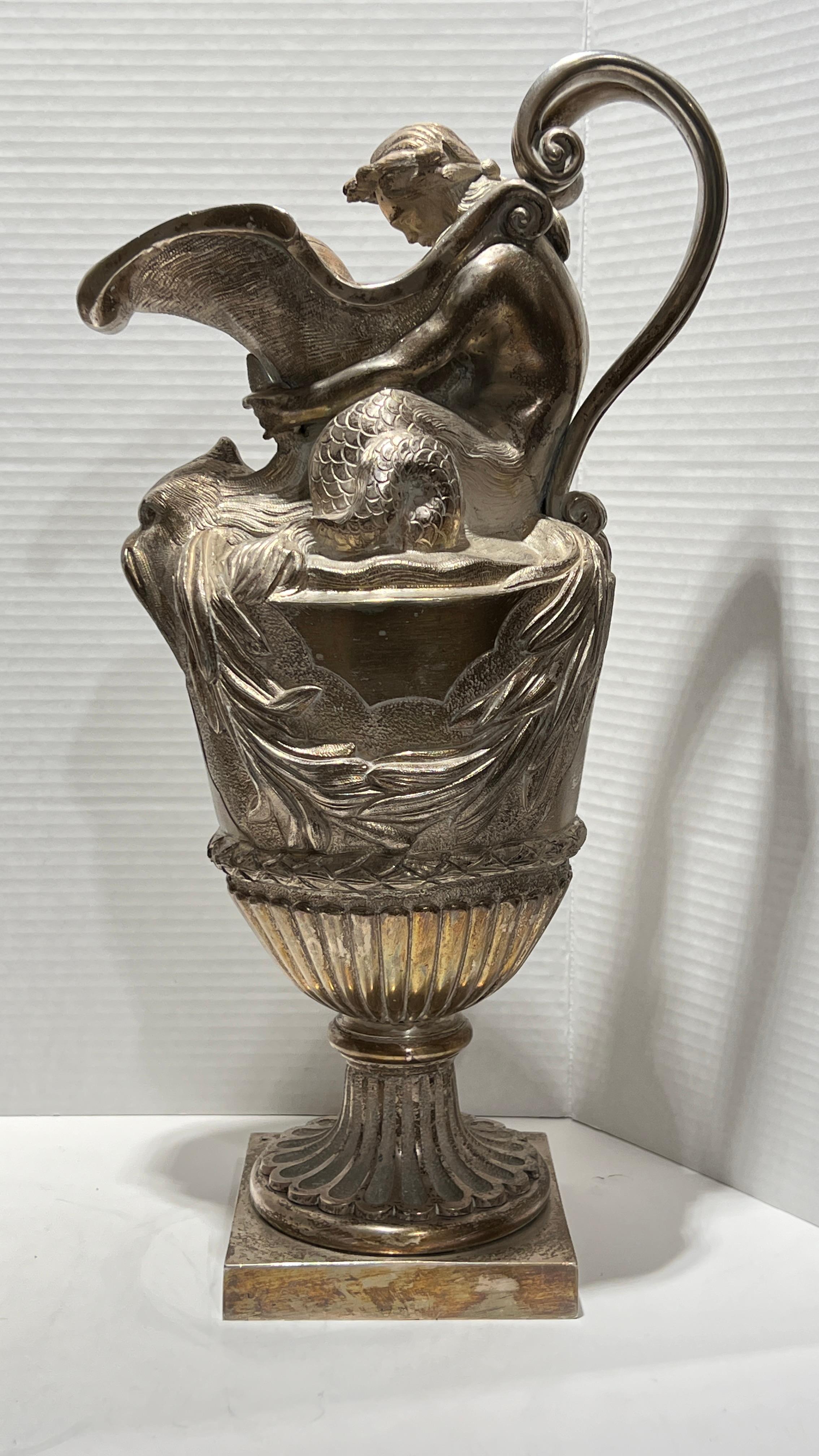 Paar französische Vasen in Kandelaberform aus versilberter Bronze im Louis-XVI-Stil des 19. Jahrhunderts im Angebot 2
