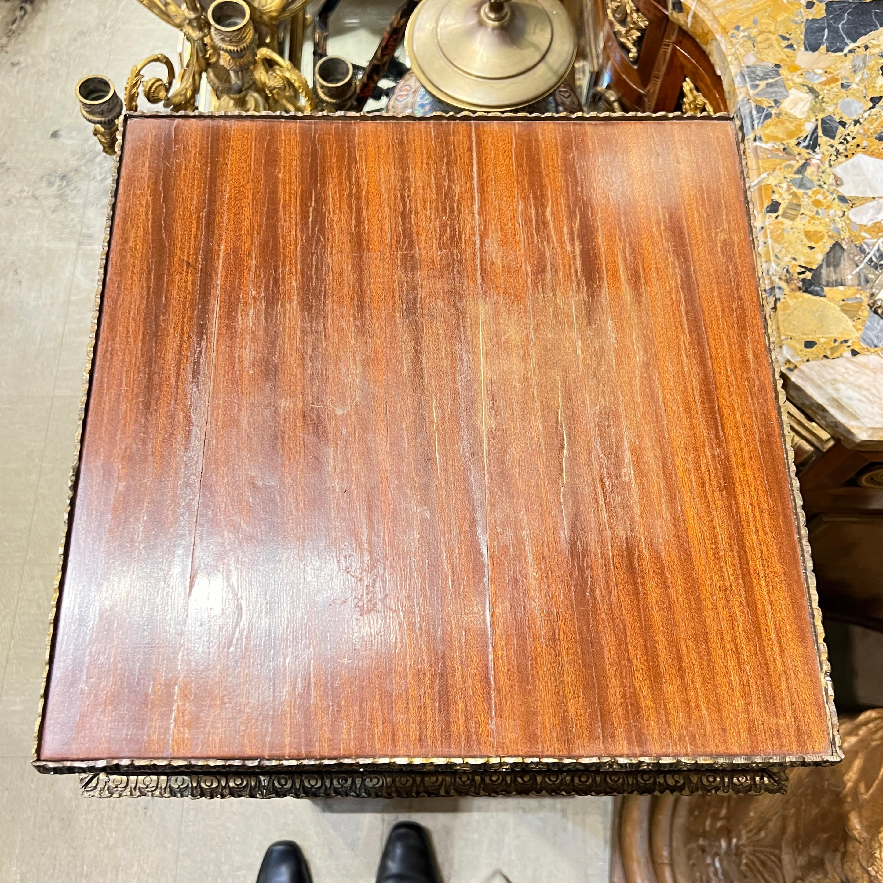 Bronzo Coppia di piedistalli in legno e bronzo del XIX secolo con intarsio di tarsia in vendita
