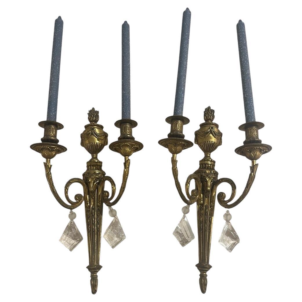 Paire d
appliques néoclassiques en bronze doré du XIXe siècle