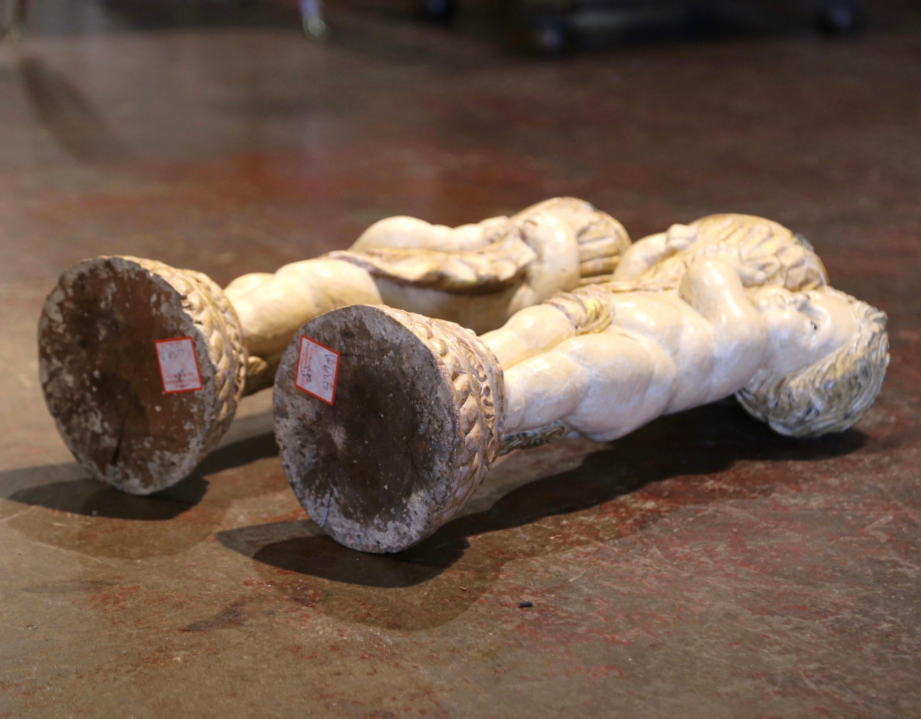 Coppia di statue di giovani Bacco intagliate, policrome e dipinte del XIX secolo in vendita 3