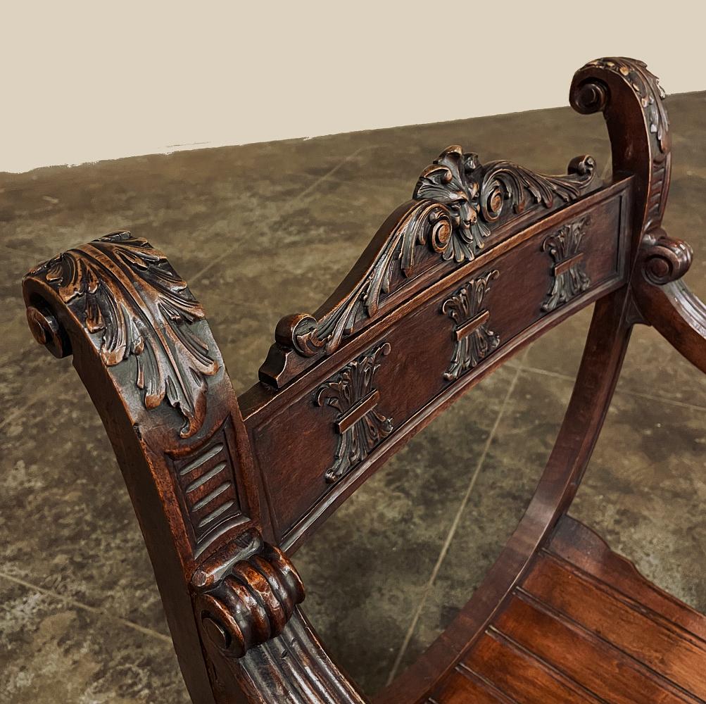 Paire de fauteuils de la Renaissance italienne du 19ème siècle ~ Dagoberts en vente 4
