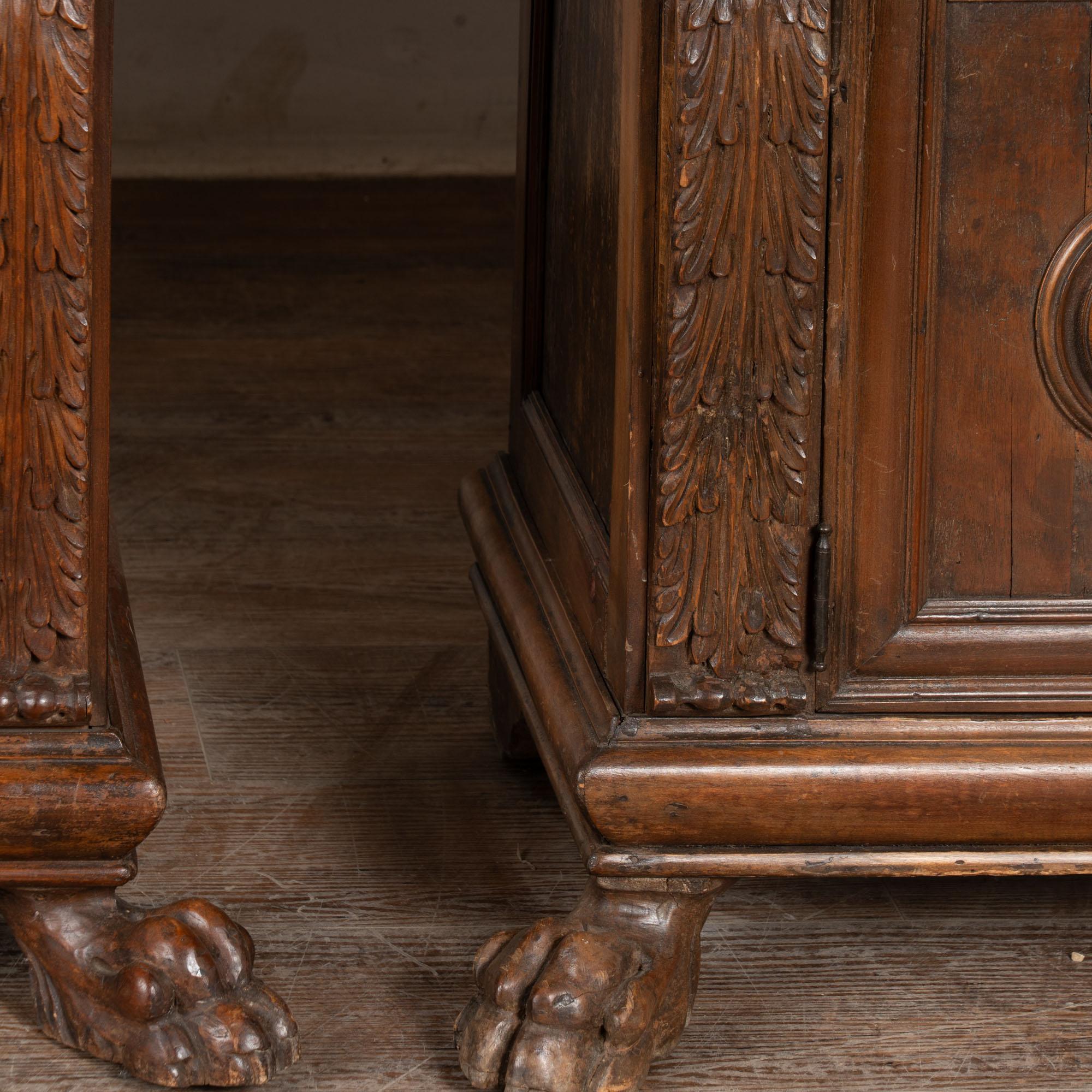 Pair, 19th Century Italian Walnut Bookcases with Open Grillwork Display Cabinet For Sale 6