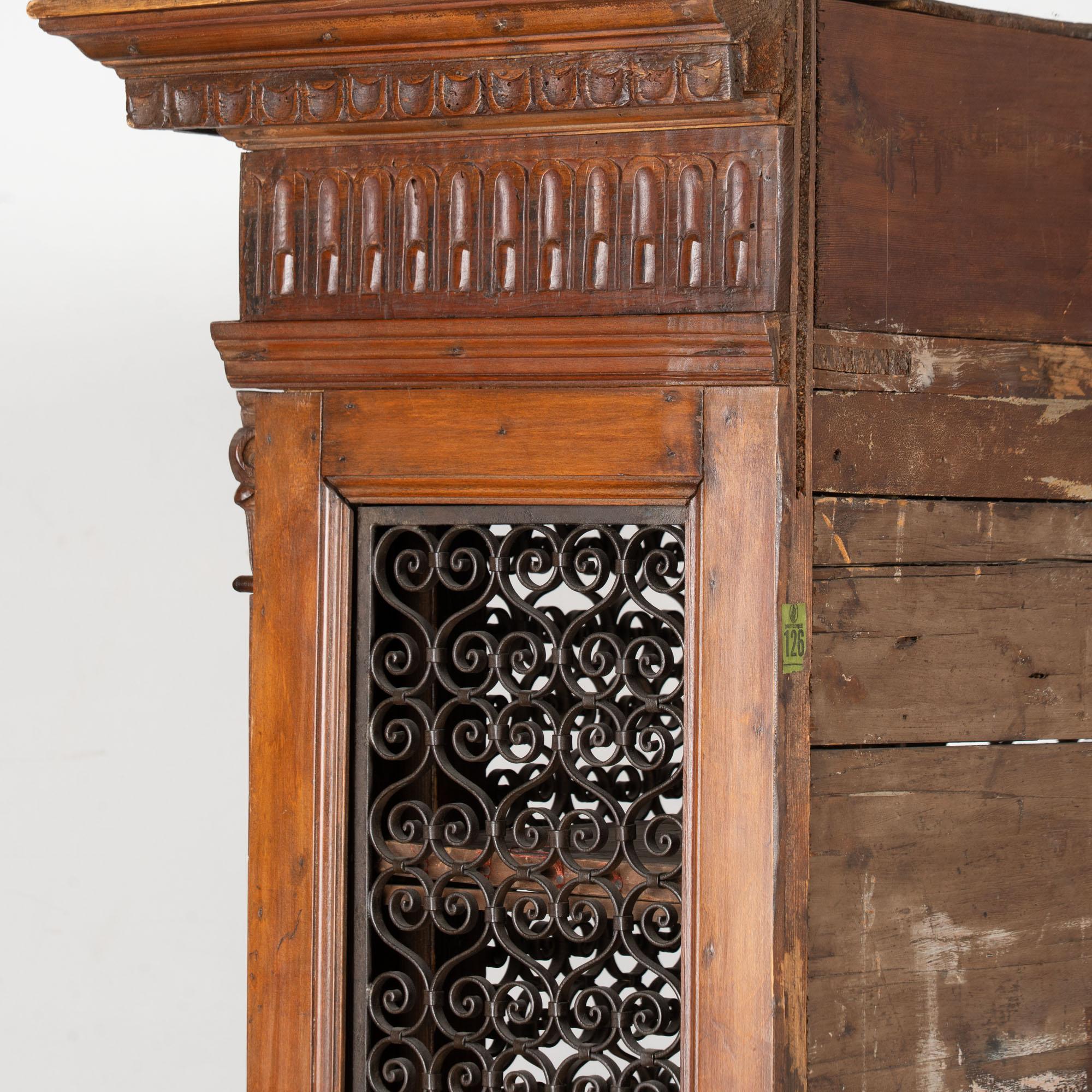 Pair, 19th Century Italian Walnut Bookcases with Open Grillwork Display Cabinet For Sale 8