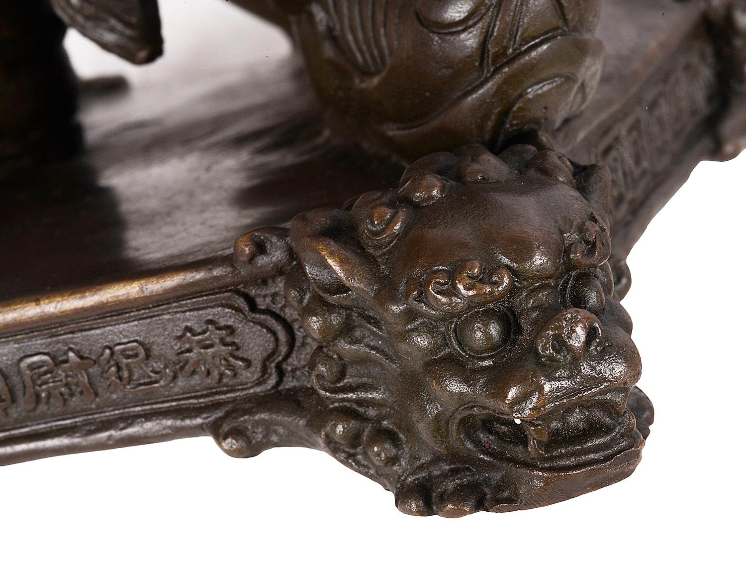 XIXe siècle Paire de statues en bronze japonaises du 19e siècle représentant des guerriers samouraïs