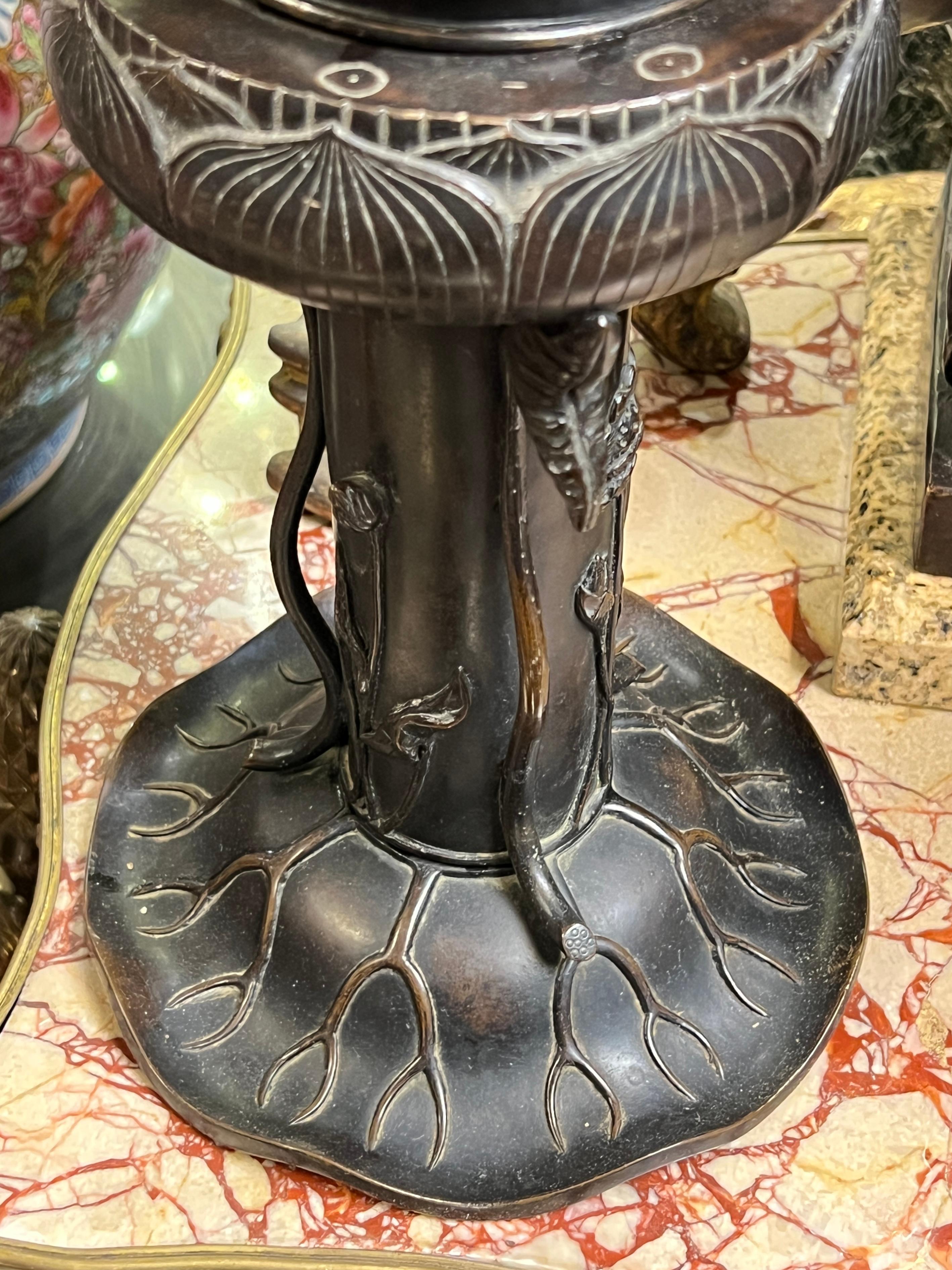 Pair 19th Century Japanese Meiji Bronze Lilly Pad Form Table Lamps For Sale 2