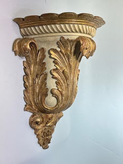 Große geschnitzte Wandhalterungen aus vergoldetem Holz im italienischen Barockstil des 19. Jahrhunderts, Paar