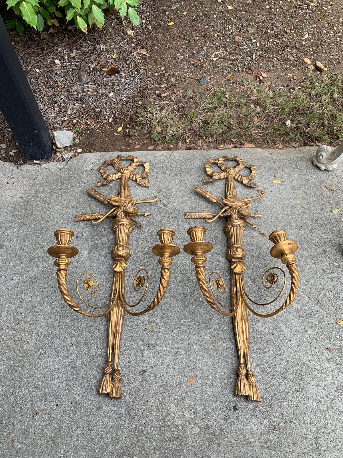 Pair of 19th Century Large Georgian Style Giltwood Eagle Sconces For Sale 5