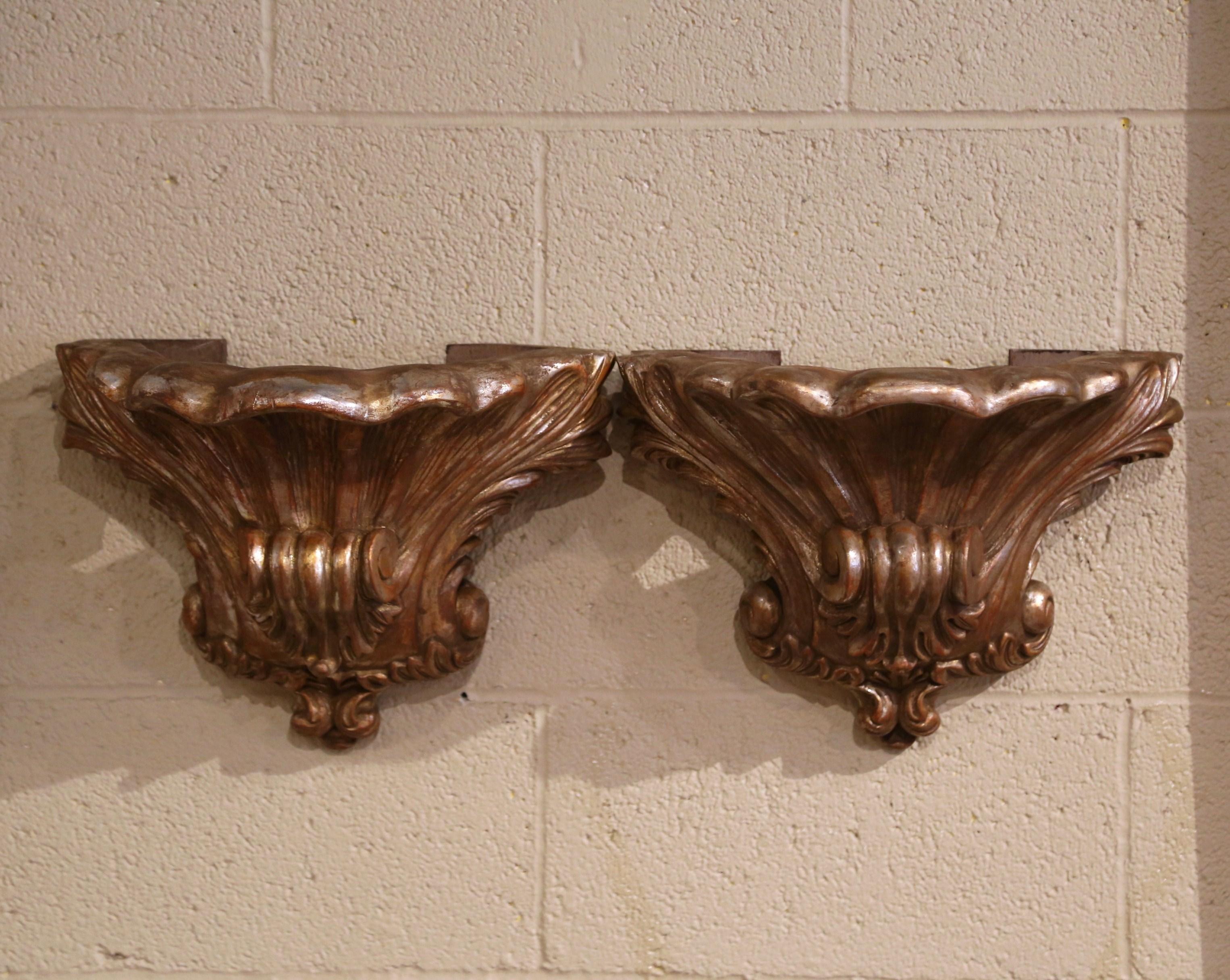 Pair 19th Century Louis XV Carved Giltwood Wall Brackets Consoles from Provence In Excellent Condition For Sale In Dallas, TX