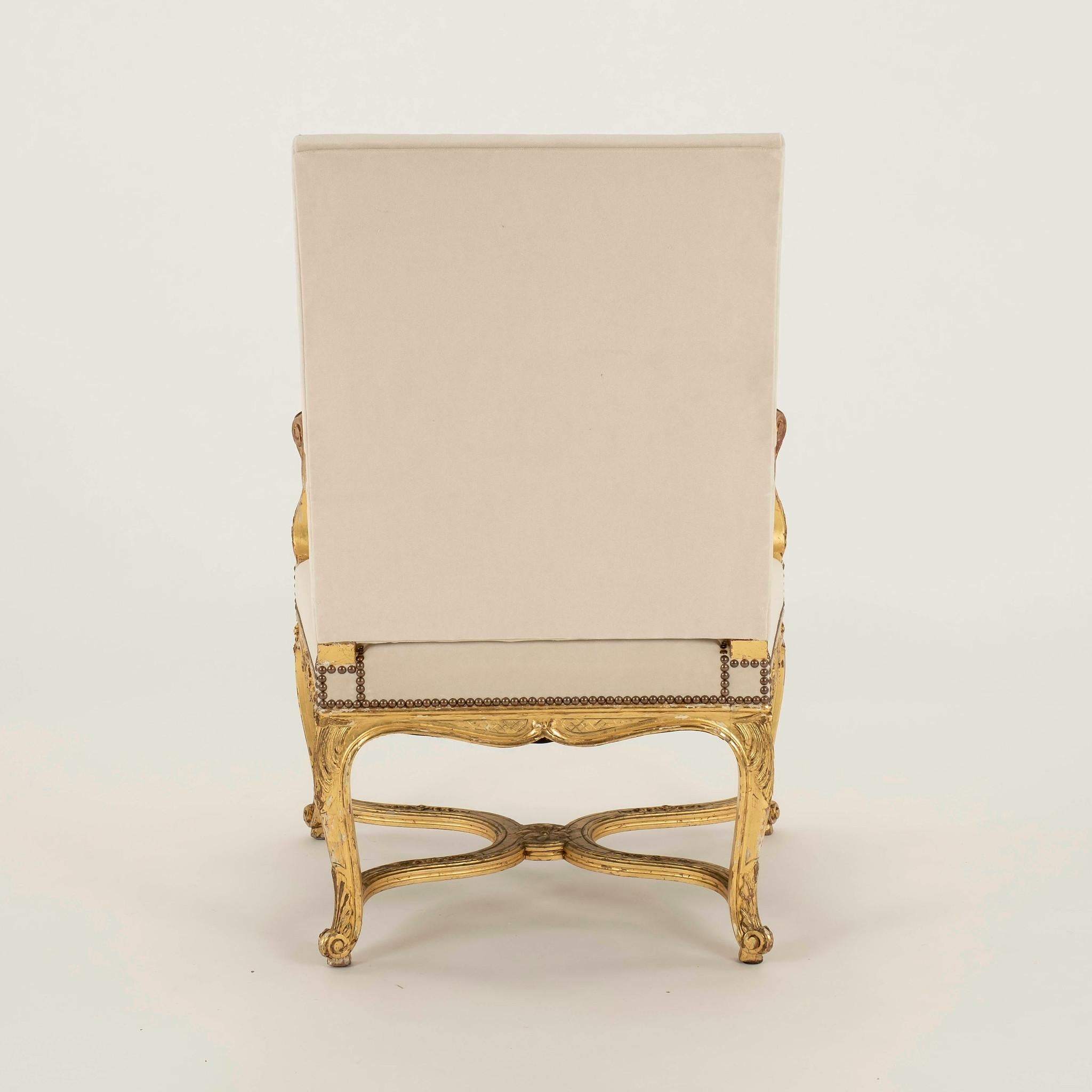 Paire de fauteuils de style Louis XV du 19ème siècle Bon état - En vente à Houston, TX