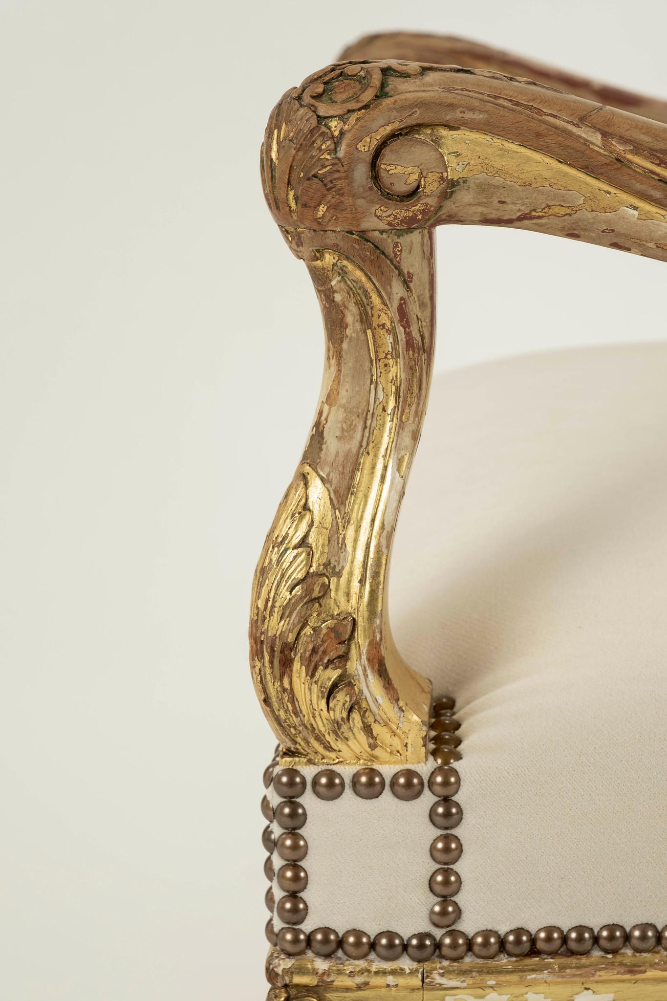 Bois Paire de fauteuils de style Louis XV du 19ème siècle en vente