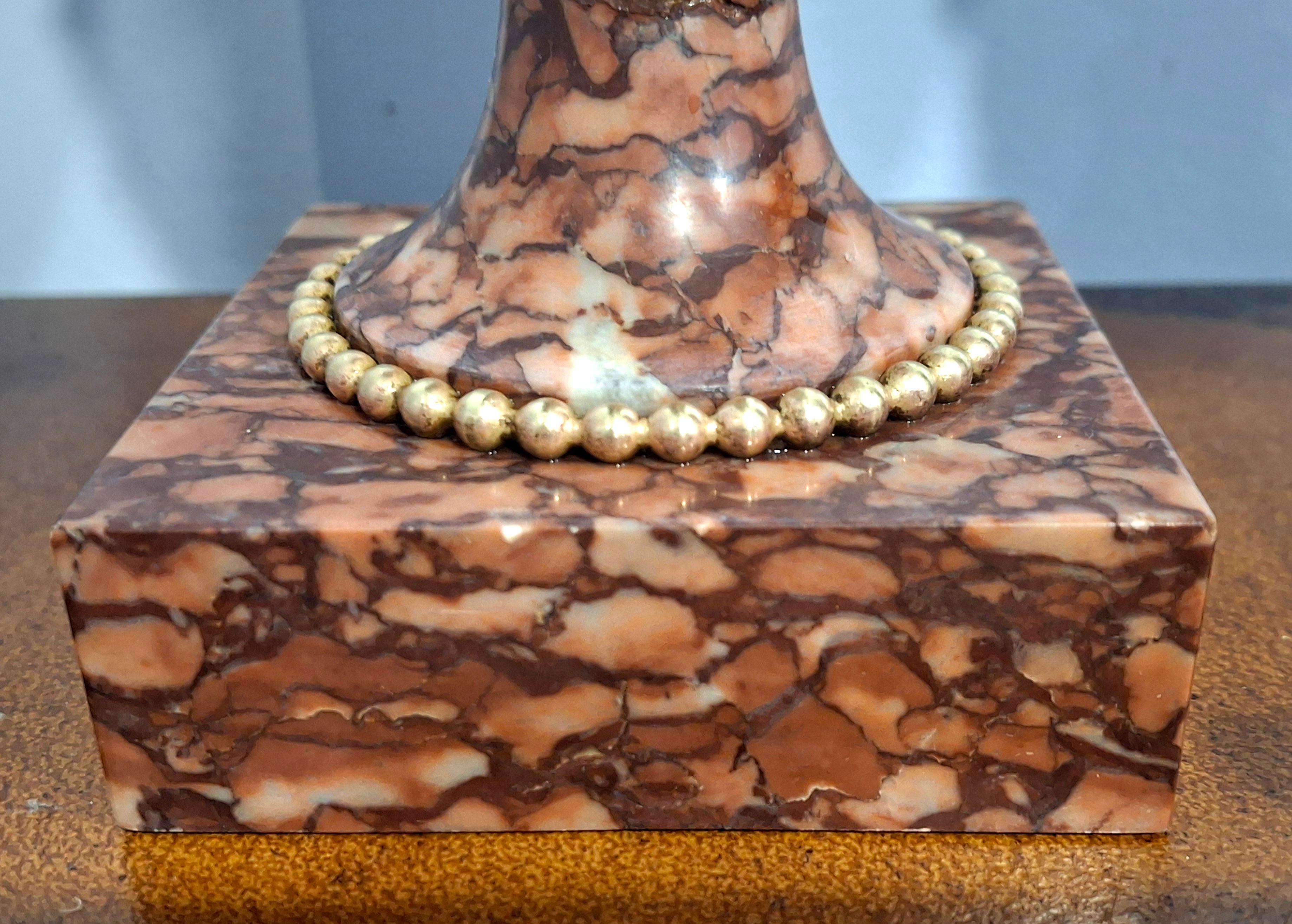 Coppia di cassette in marmo Royal Rouge e bronzo in stile Luigi XVI del XIX secolo in vendita 1