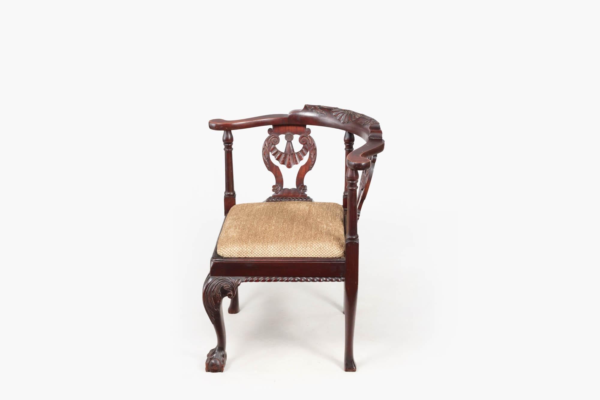 Victorian Pair 19th Century Mahogany Corner Chairs For Sale