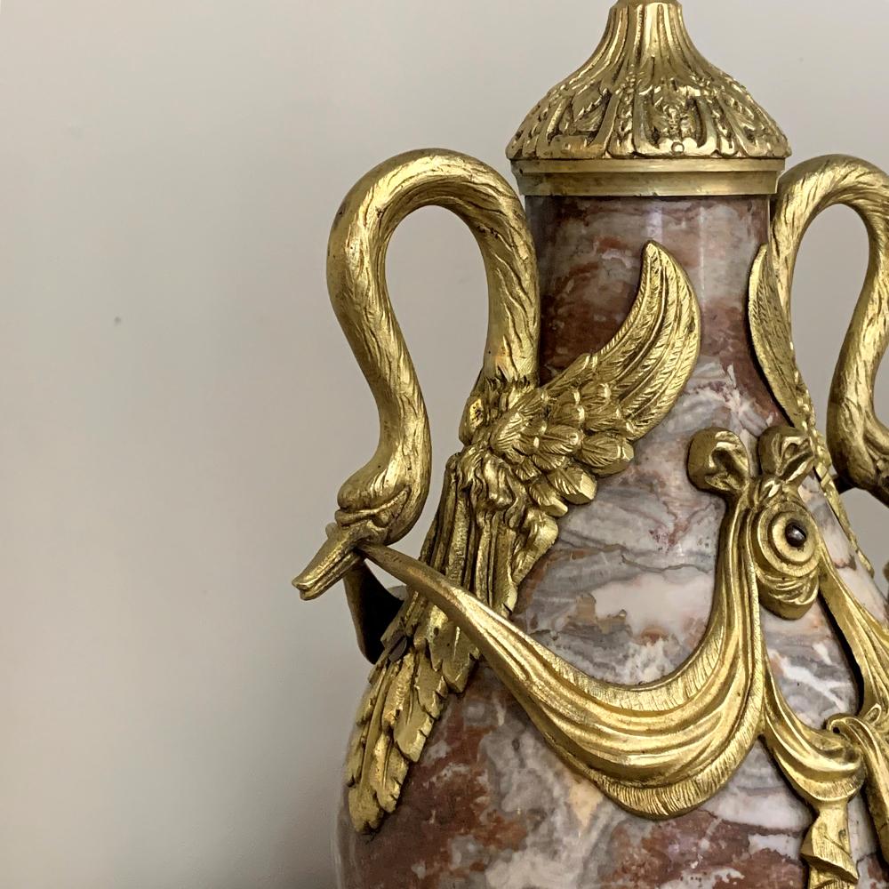 Paar Marmor- und Bronze-Kaskasoletten aus dem 19. Jahrhundert im Angebot 3