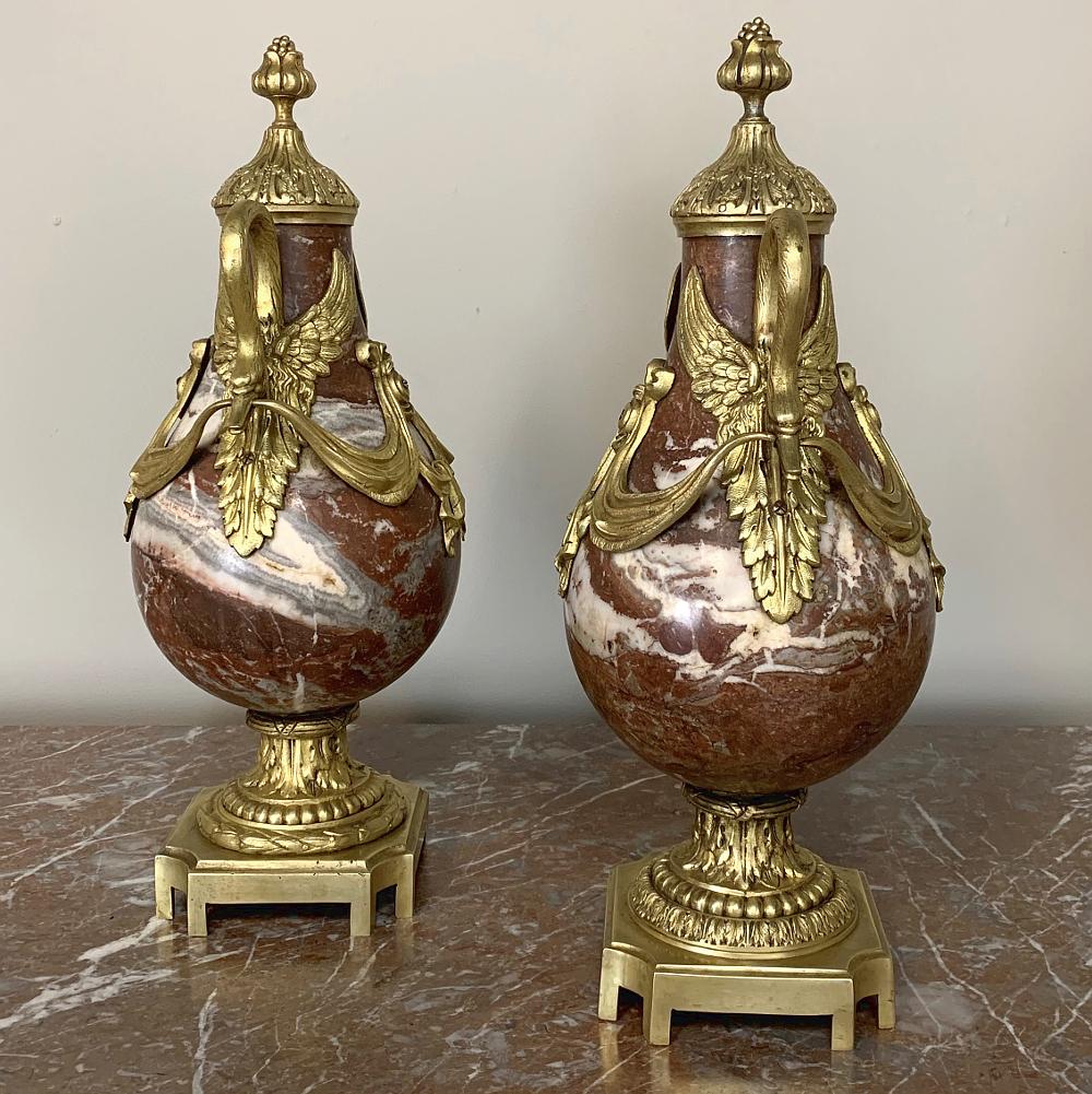 Belle Époque Pair of 19th Century Marble and Bronze Cassolettes For Sale