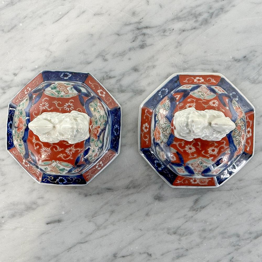 Coppia di urne con coperchio Imari giapponesi del XIX secolo del periodo Meiji in vendita 12