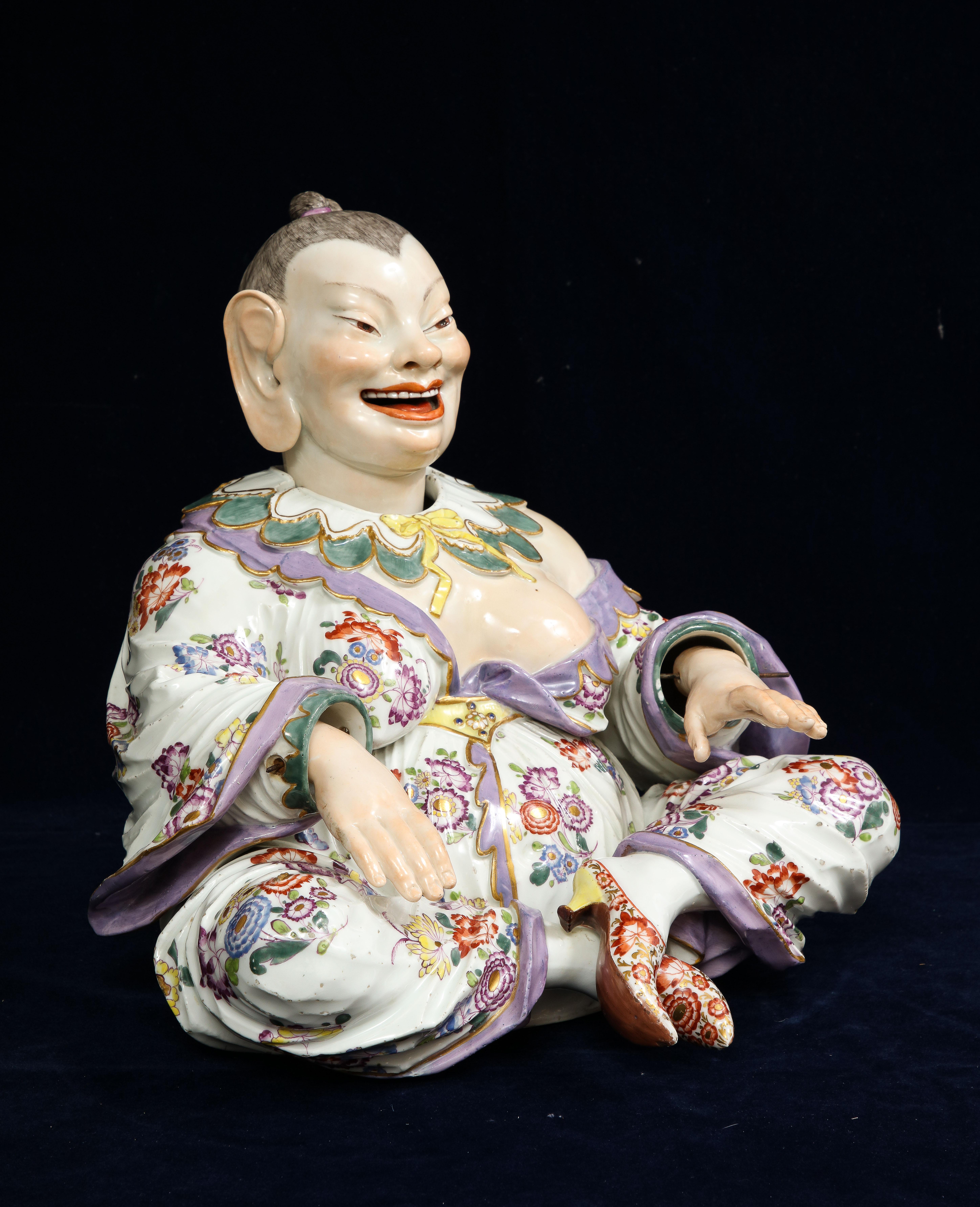 German Pair 19th Century Meissen Porcelain Chinoiserie Style of Nodding Pagoda Figures For Sale