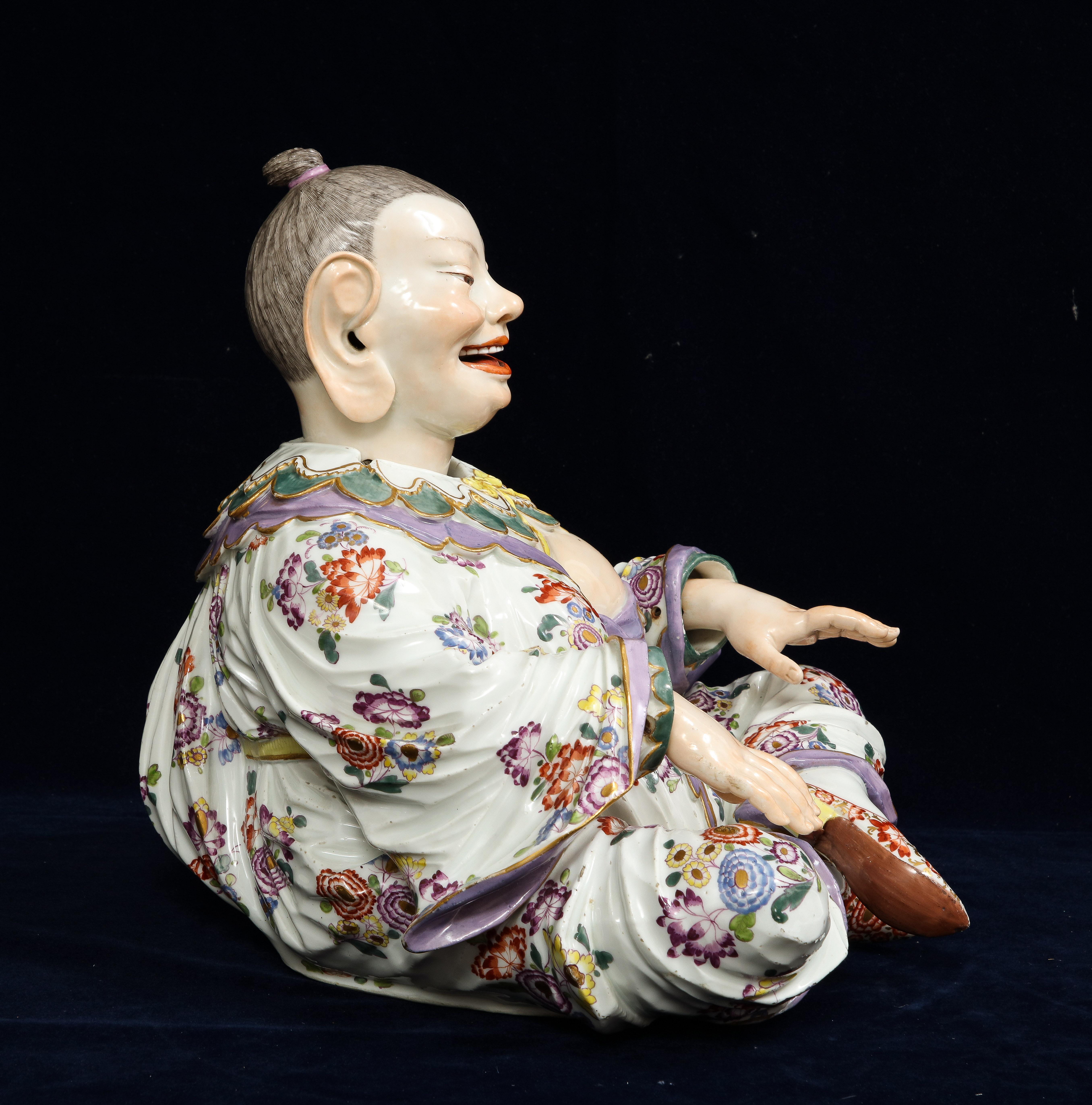 Gilt Pair 19th Century Meissen Porcelain Chinoiserie Style of Nodding Pagoda Figures For Sale