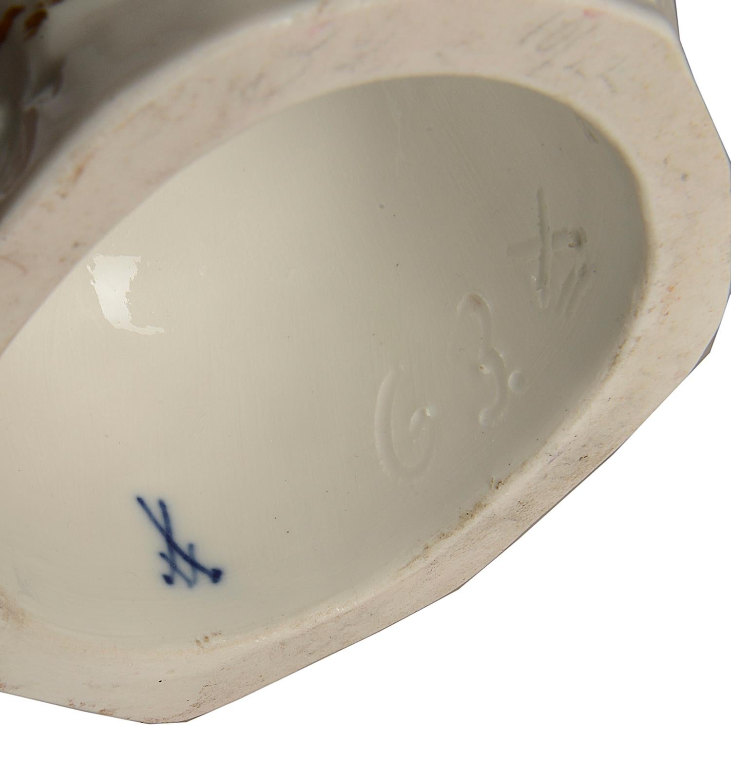 Pair of 19th Century Meissen Porcelain Parrots 2