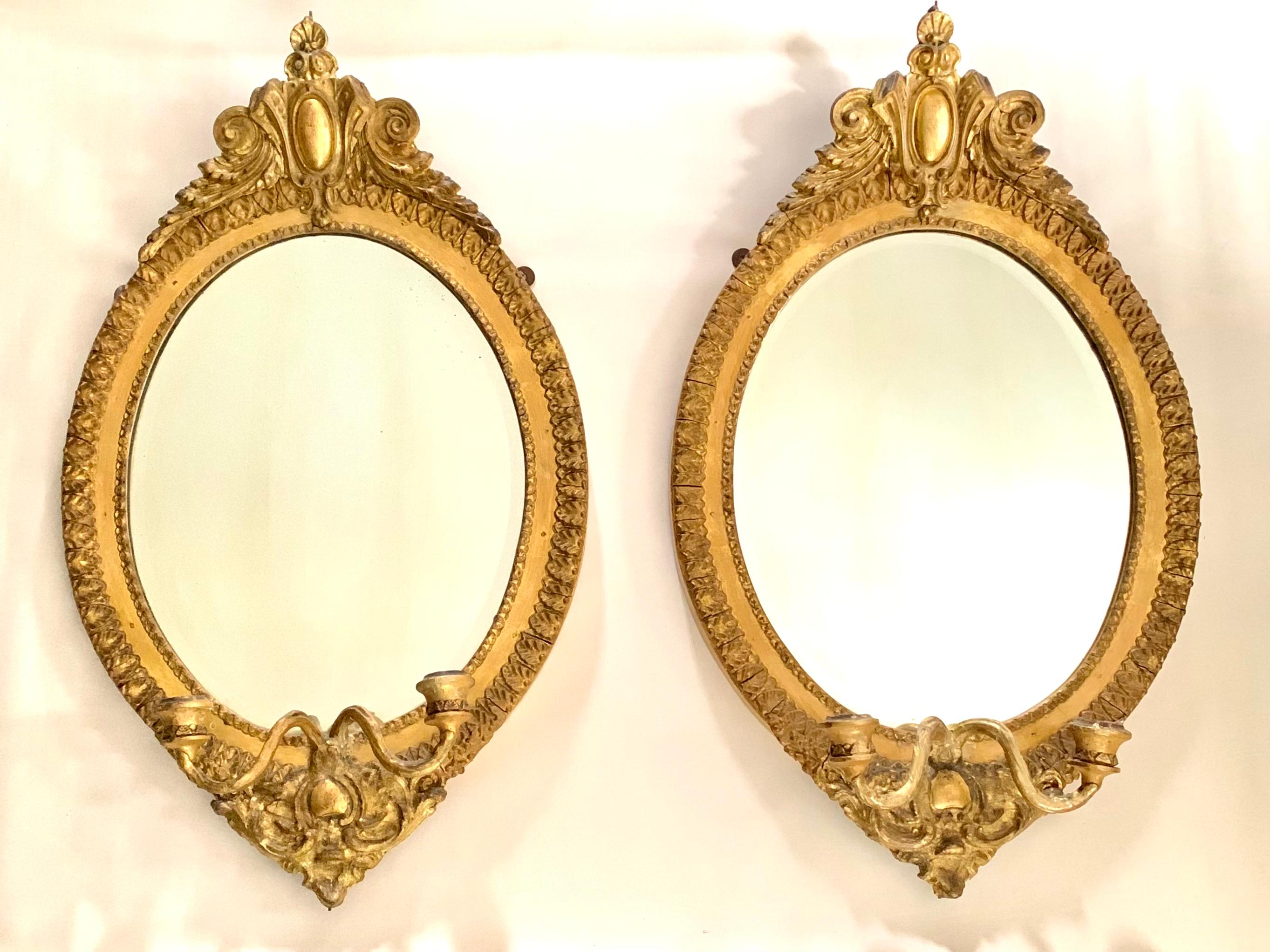 Pair 19th Century Neoclassical Style Giltwood Oval Girandole Mirrors In Good Condition For Sale In New York, NY